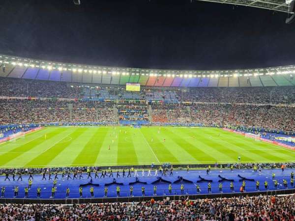 Olympiastadion Berlin, bloc: 28.1, rangée: 1, place: 17