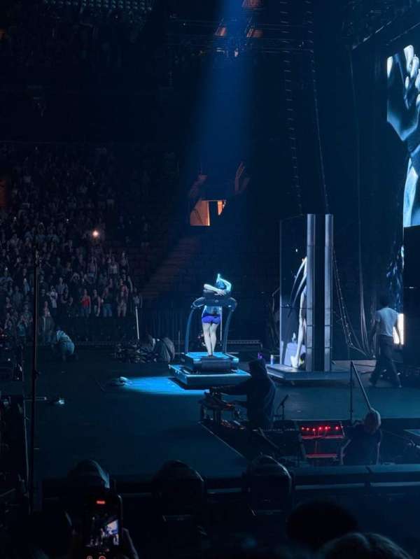 Scotiabank Arena, bloc: 117, rangée: 8, place: 14
