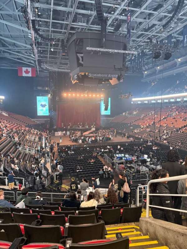 Scotiabank Arena, bloc: 104, rangée: 25, place: 2