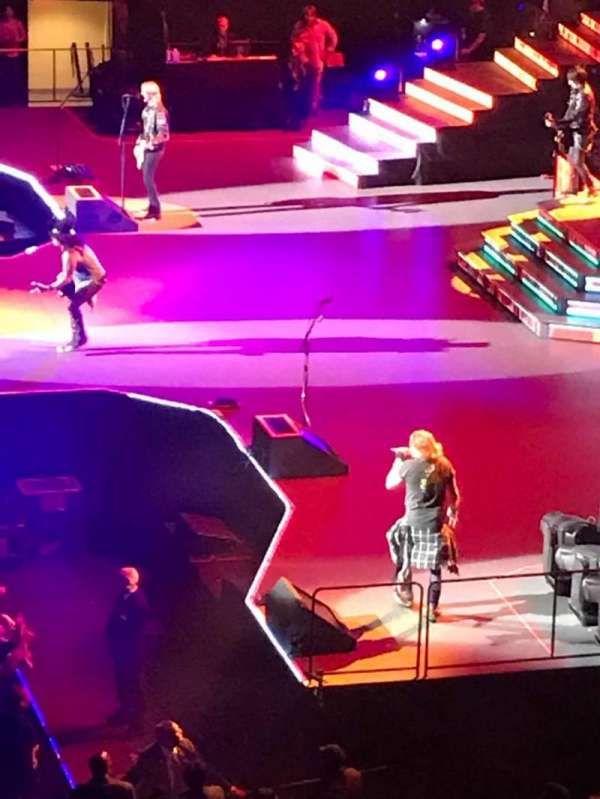 Madison Square Garden, bloc: 211, rangée: 1, place: 21