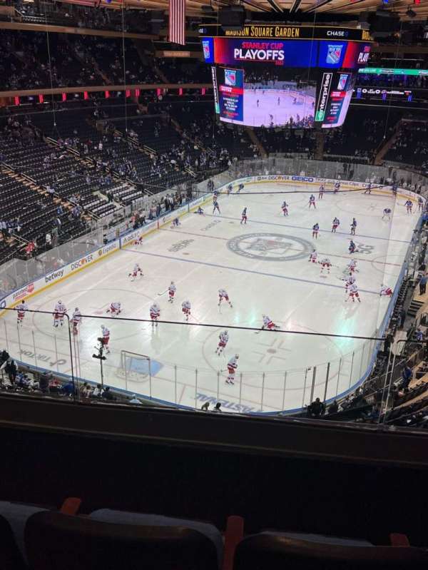 Madison Square Garden, bloc: 418, rangée: 3, place: 10