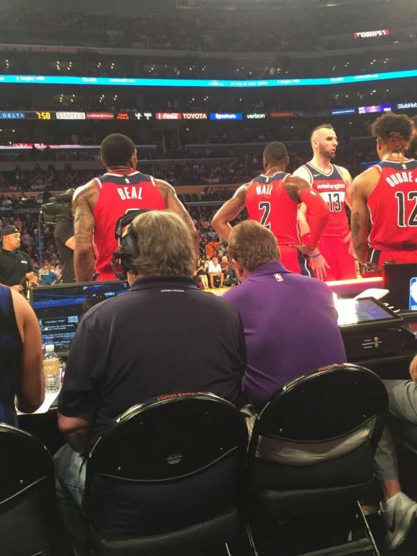 Crypto.com Arena, bloc: 101, rangée: A, place: 16-17