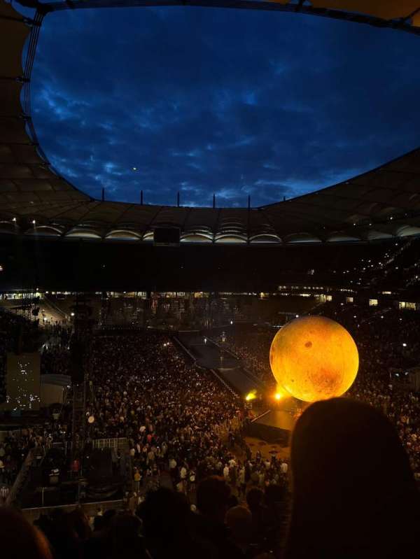 Volksparkstadion, bloc: 12B, rangée: 11, place: 22