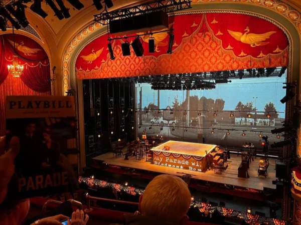Bernard B. Jacobs Theatre, bloc: Mezzanine R, rangée: D, place: 6