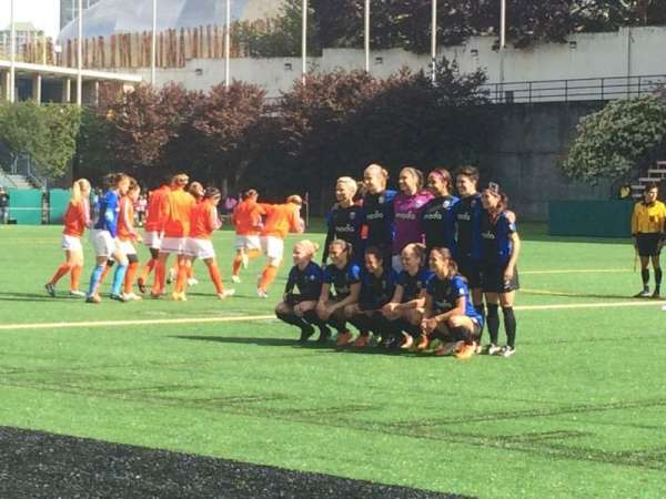Memorial Stadium, Seattle, bloc: VIP Tables, rangée: 1, place: Table 3