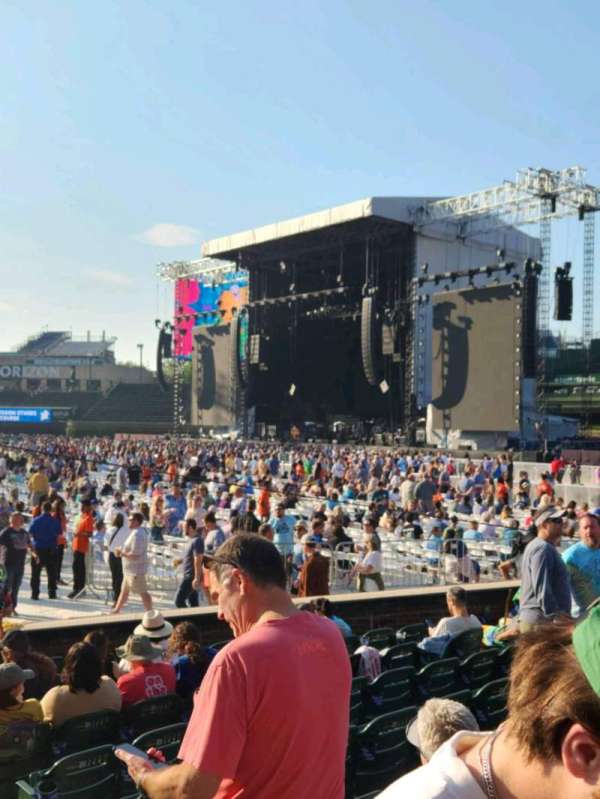 Wrigley Field, bloc: 30, rangée: 14, place: 19