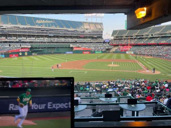 Oakland Coliseum, bloc: 121, rangée: 5, place: 2