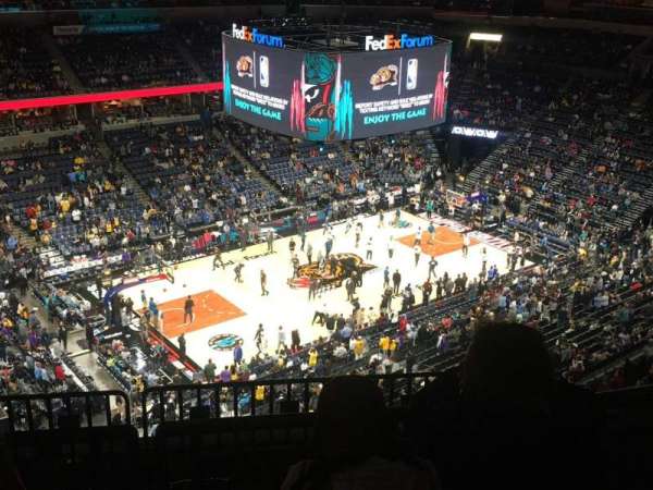 FedEx Forum, bloc: 221, rangée: G, place: 4