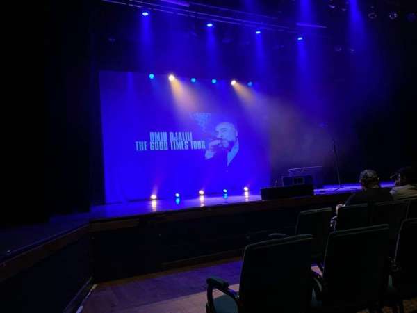 The Beck Theatre, bloc: Stalls, rangée: D, place: 8