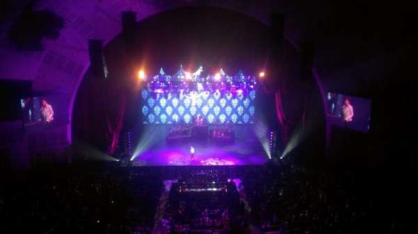 Radio City Music Hall, bloc: 3rd mezzanine 4, rangée: A, place: 411