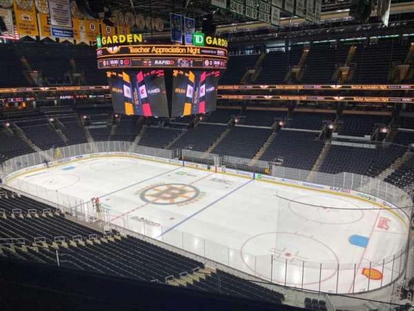 TD Garden, bloc: 313, rangée: 3, place: 6
