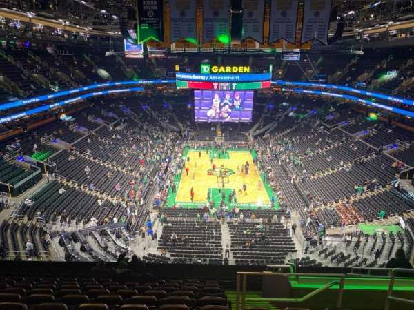 TD Garden, bloc: 324, rangée: 12, place: 4