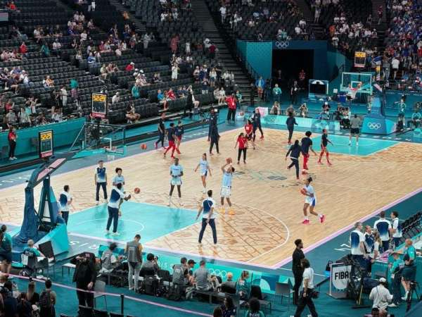 Accor Arena, bloc: Gradin B, rangée: 6, place: 26