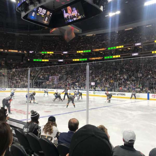 T-Mobile arena, bloc: 17, rangée: DD, place: 6