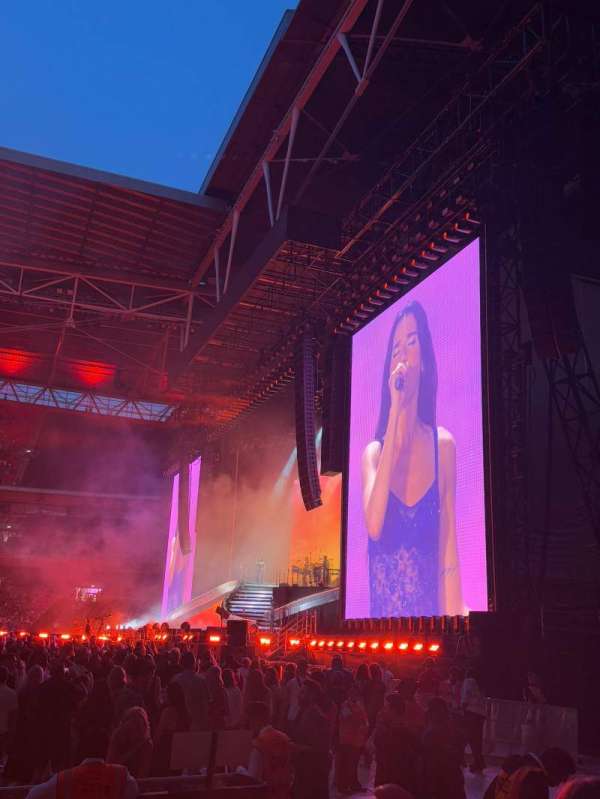 Wembley Stadium, bloc: 141, rangée: 6, place: 212