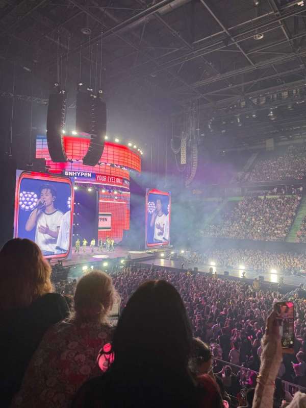 AO Arena, bloc: 103, rangée: M, place: 19