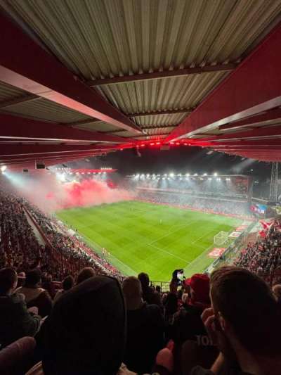 Standard de Li&egrave;ge