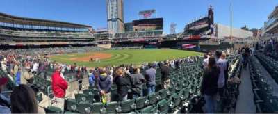 Target Field bloc 104