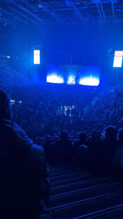 Ao Arena bloc 110