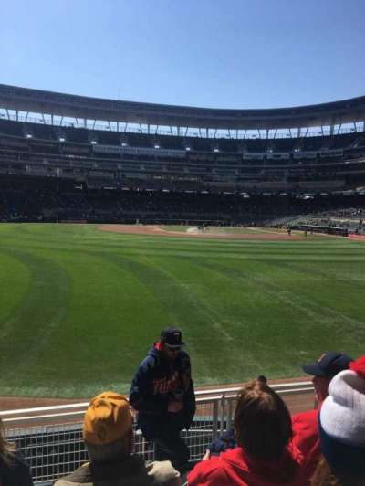 Target Field bloc 130