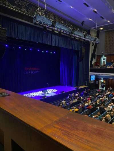 Portsmouth Guildhall bloc Side Circle