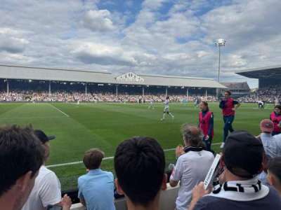 Craven cottage bloc R02