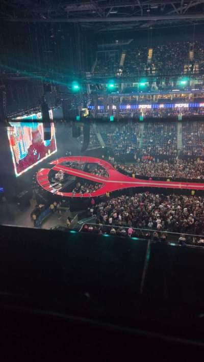 The O2, London bloc 402