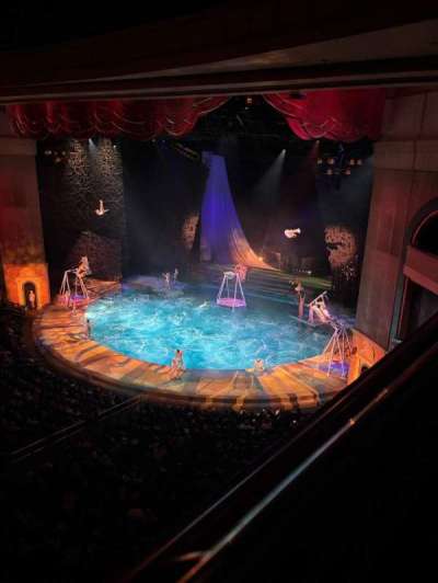 O Theatre bloc 300