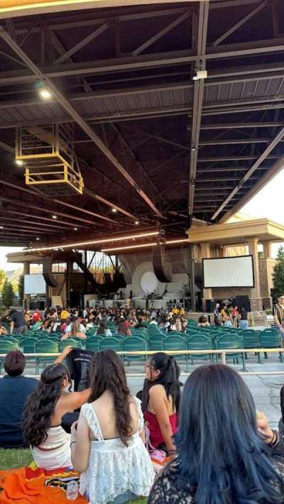 AVA Amphitheater bloc LAWN GA