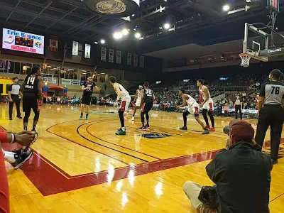 Erie Insurance Arena bloc COURTW