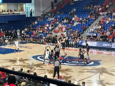 FAU Arena bloc UG